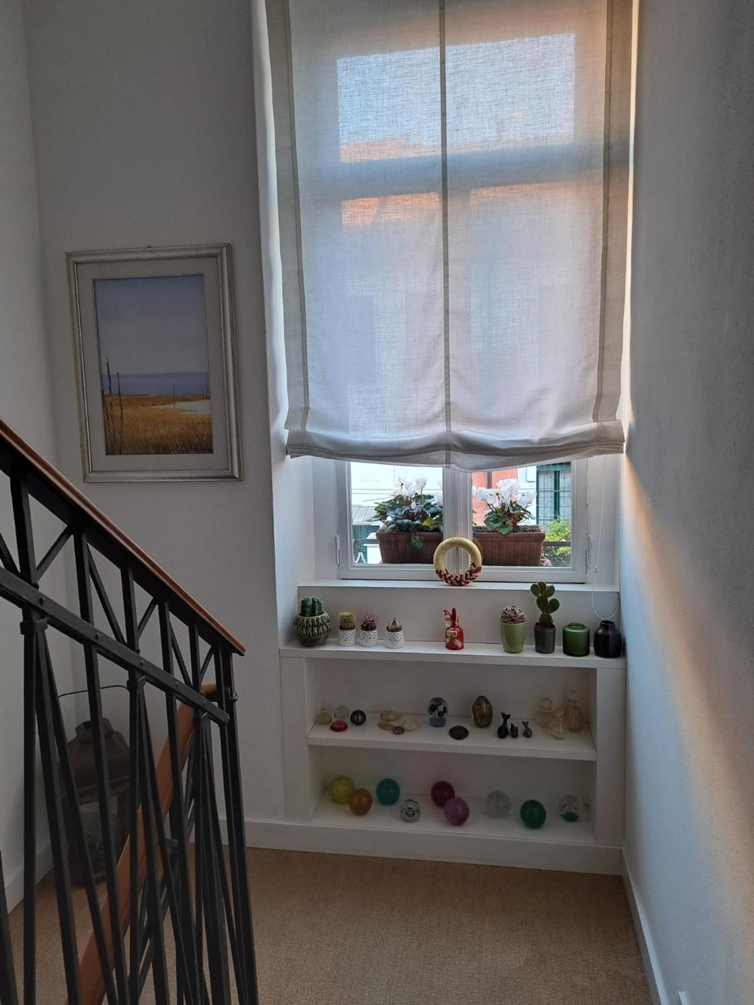 Bed & Breakfast Casa Mari - Free Secure Parking, Breakfast, Private Bathroom, Wifi, Garden, Aircon, 3 Min Walk To Metro And Train Station Milano